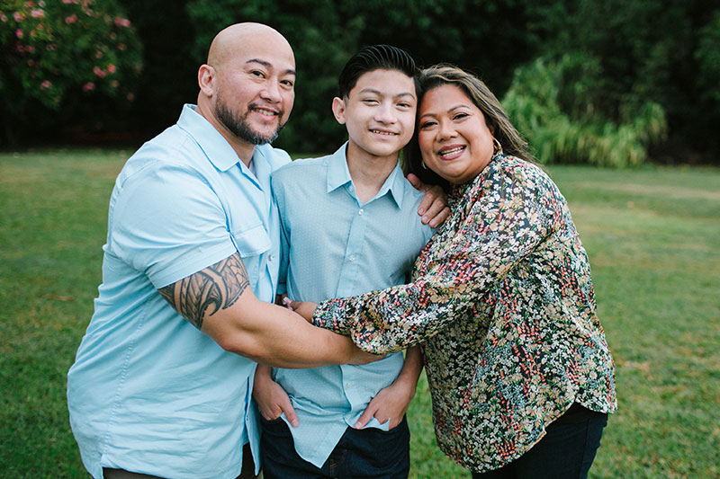 Xander Cabales with his father, Ronnie, and mother, Laura.
